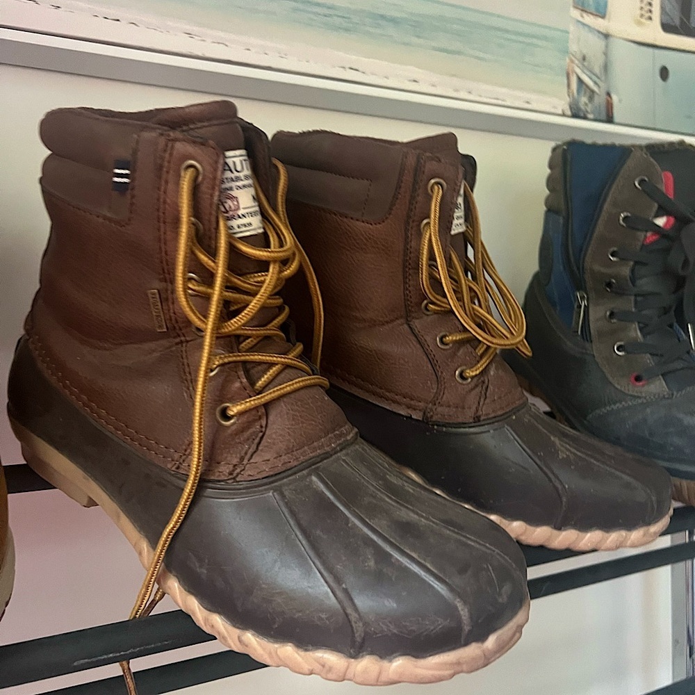 Nautica duck boots leather hiker outdoors waterproof all weather fall winter